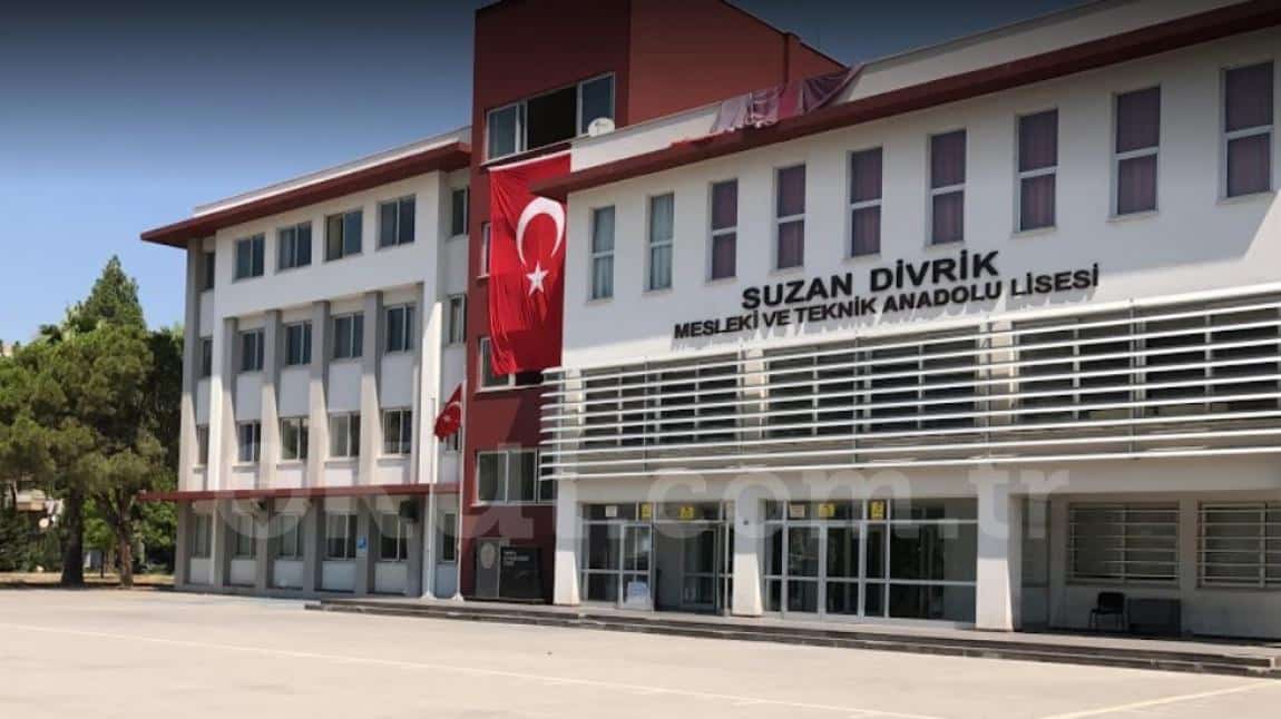 Karşıyaka Suzan Divrik Mesleki ve Teknik Anadolu Lisesi Fotoğrafı